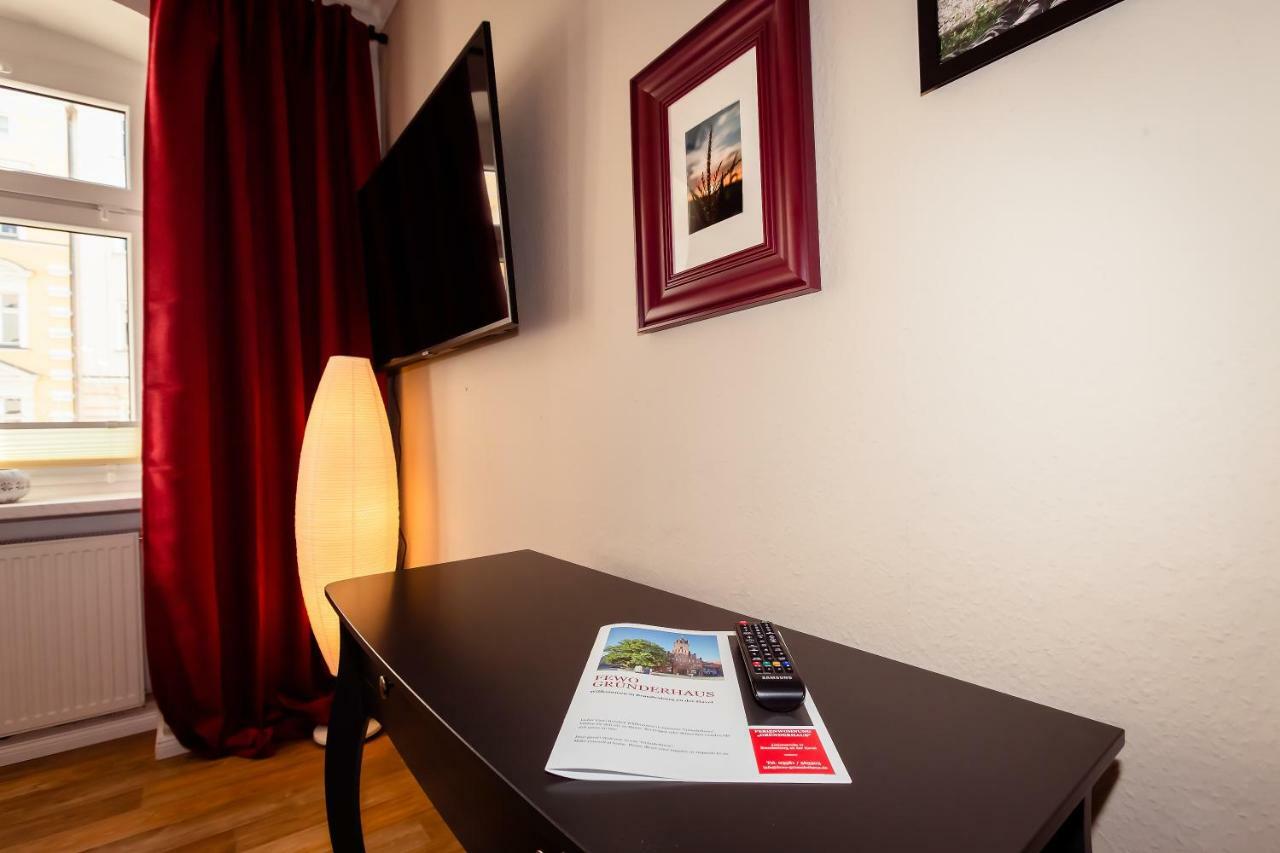 Ferienwohnung Gruenderhaus Brandenburg  Buitenkant foto