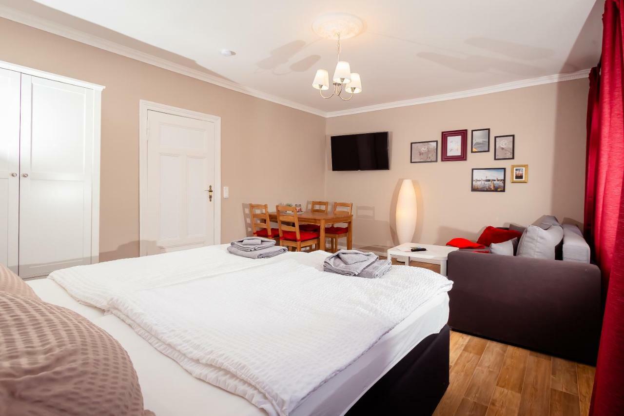Ferienwohnung Gruenderhaus Brandenburg  Buitenkant foto